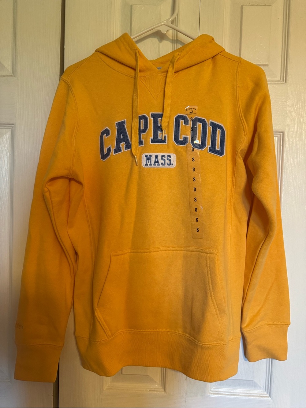 Cape Cod Mass. Yellow Pullover Hoodie - Classic